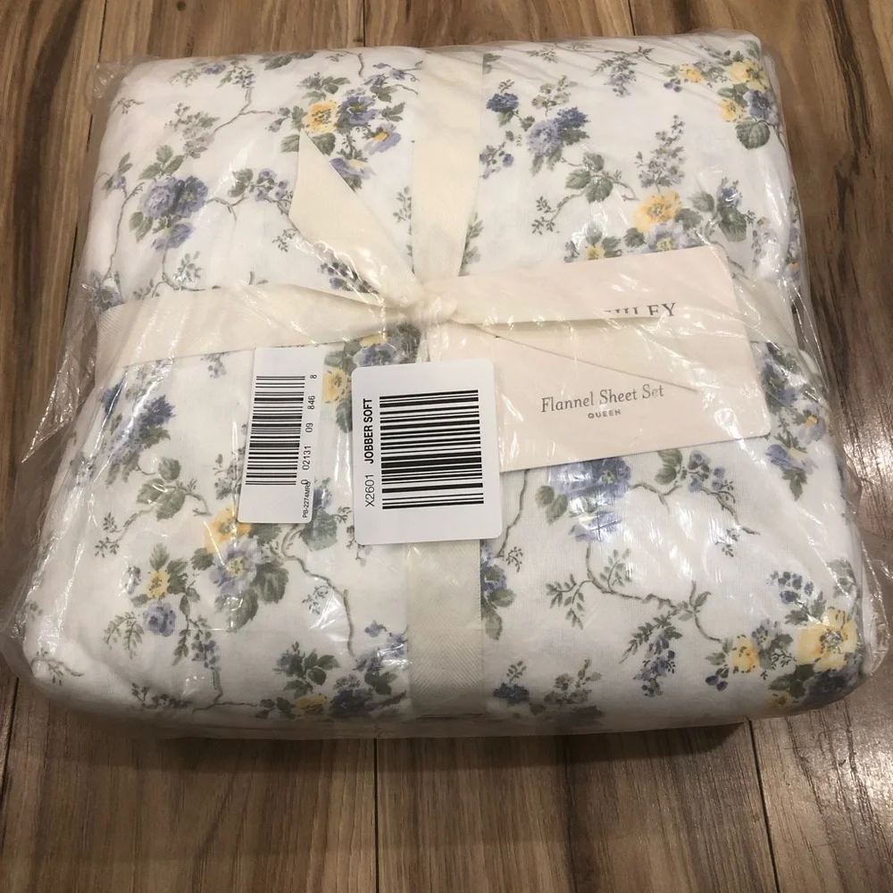 Laura Ashley Cotton Flannel 4-Piece Sheet Set, Queen